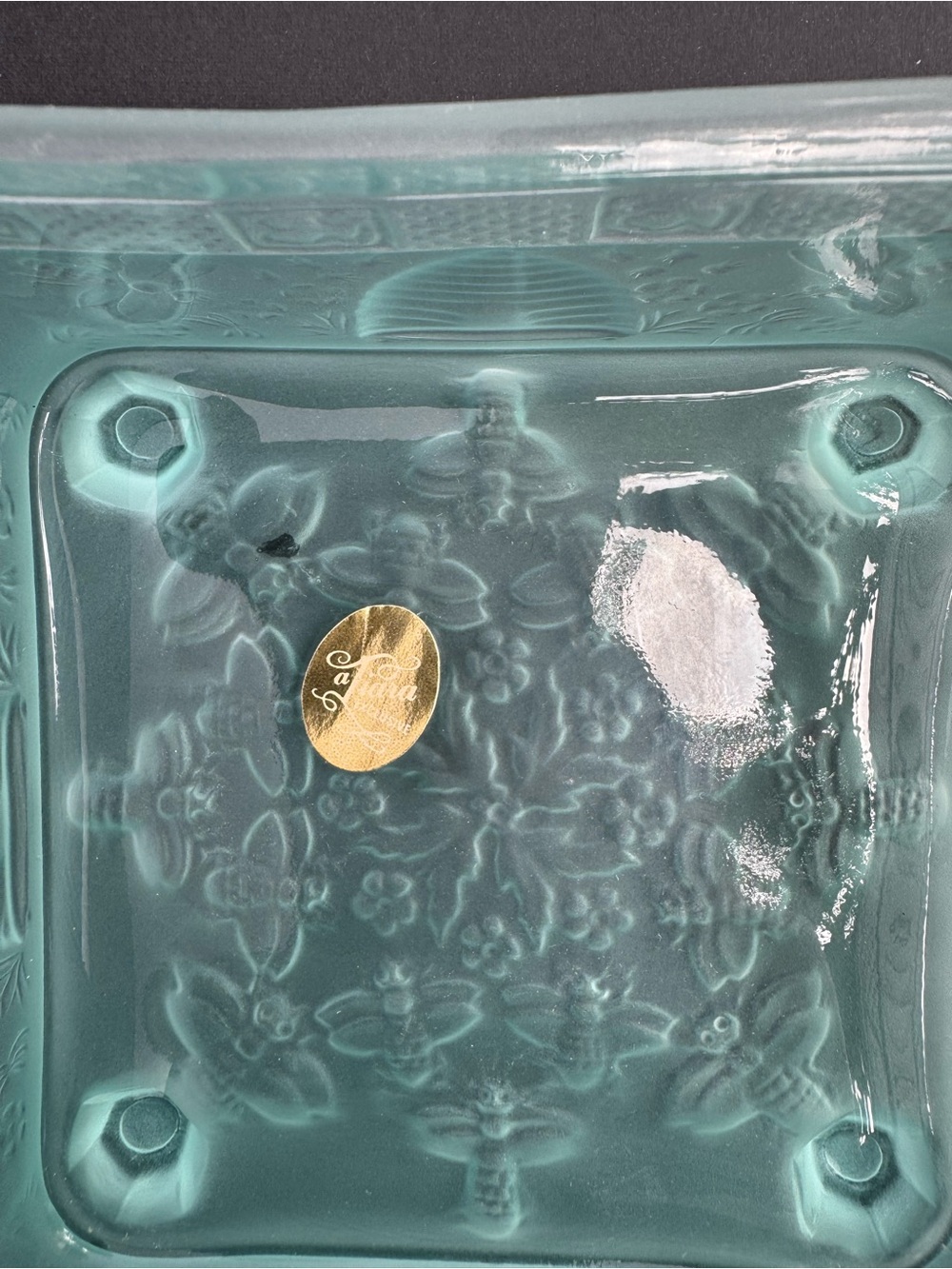 Vintage Rare Tiara Indiana Glass
Honey Bee Dish Frosted Blue - Picture 3 of 5